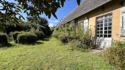 VENDU VALLEE DE L'YERES ANCIEN CORPS DE FERME ET PATURES