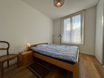 Vends Bel appartement de 72m² Carrez, entrée ouverte sur séjour, WC indépendant avec lave-mains, idéalement situé à Dieppe.