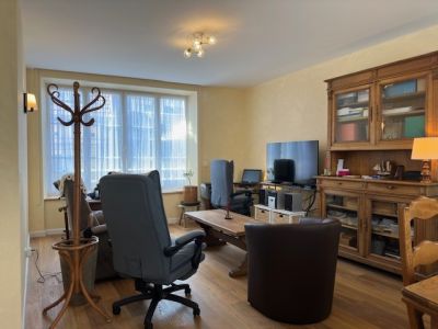 À vendre Superbe appartement de 72m² au 3e étage avec ascenseur, cuisine équipée et normes PMR, en plein centre de Dieppe.