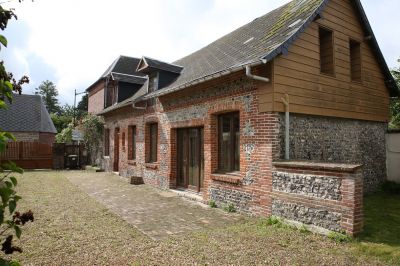 Maison remarquable brique et Silex