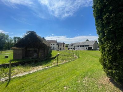 Domaine avec 2 maisons et partie Equestre sur 5,7 hectares à Forges-les-Eaux