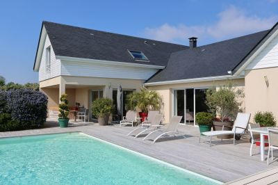 A acheter sublime maison moderne, avec piscine chauffée et spacieux jardin, dans l'Eure 27