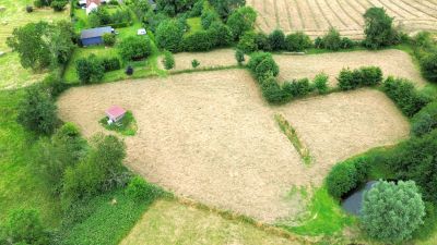 **Propriété à vendre pour propriétaires de chevaux** : Terrain clos et arboré de 12 655 m².