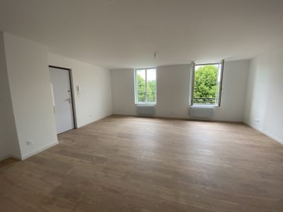 Appartement F4 avec jardin privatif, proche de Pont de l'Arche 27 Normandie.